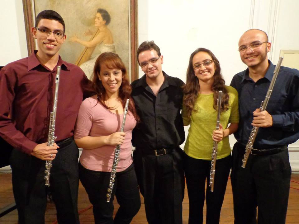 QUARTETO DE FLAUTAS.jpg