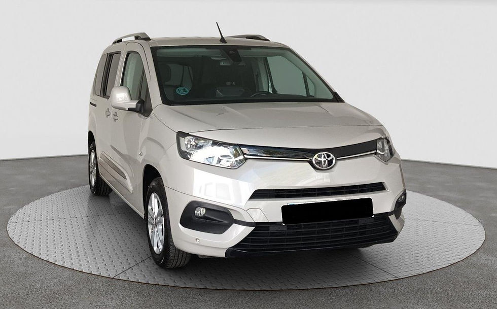 Miniatura: TOYOYA PROACE CITY VERSO Family Active 1.2 130 L1