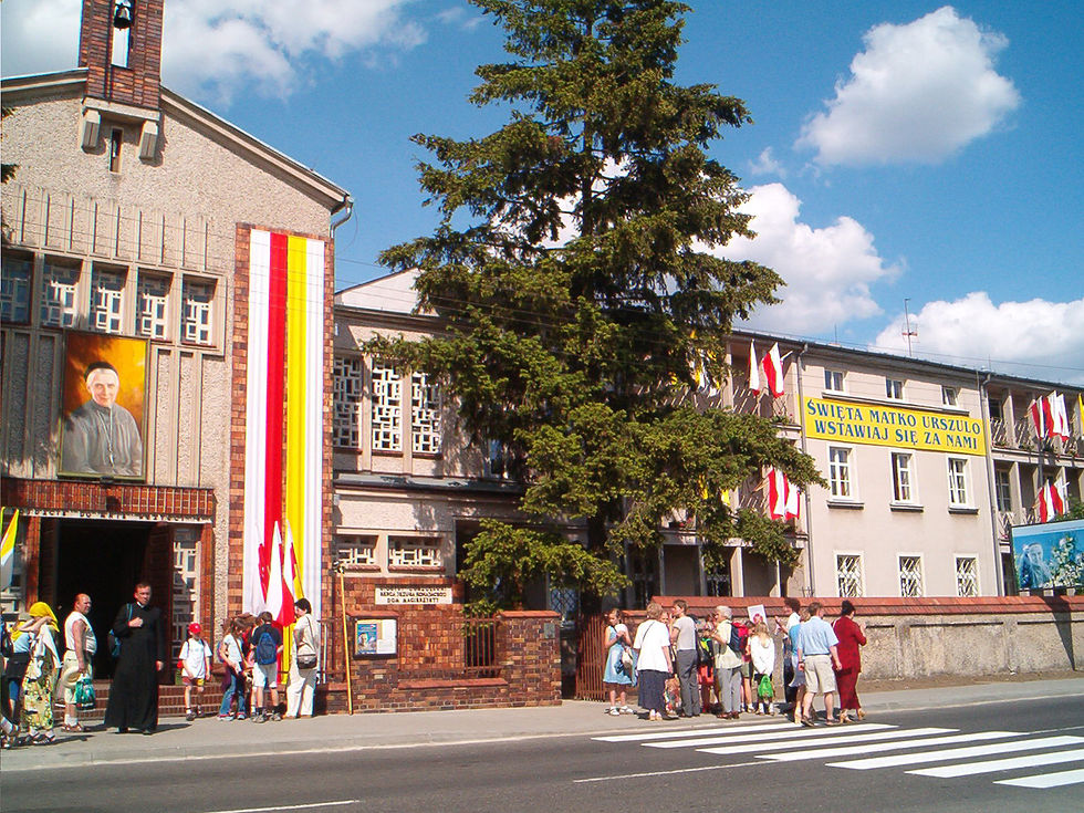 Pniewy, Klasztor Urszulanek.JPG