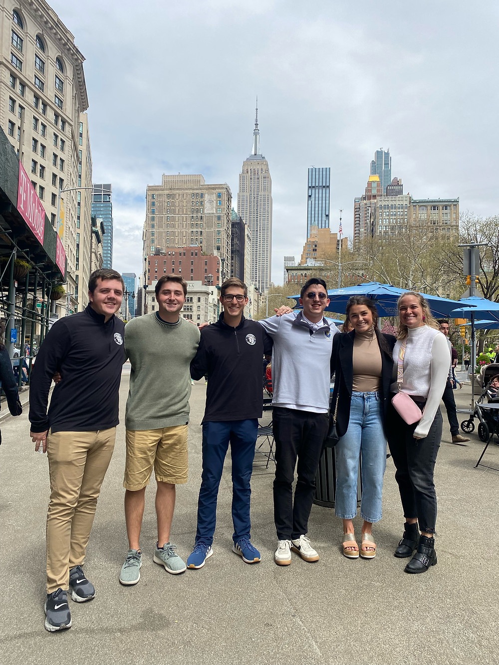 A group of USG participants in Manhattan.