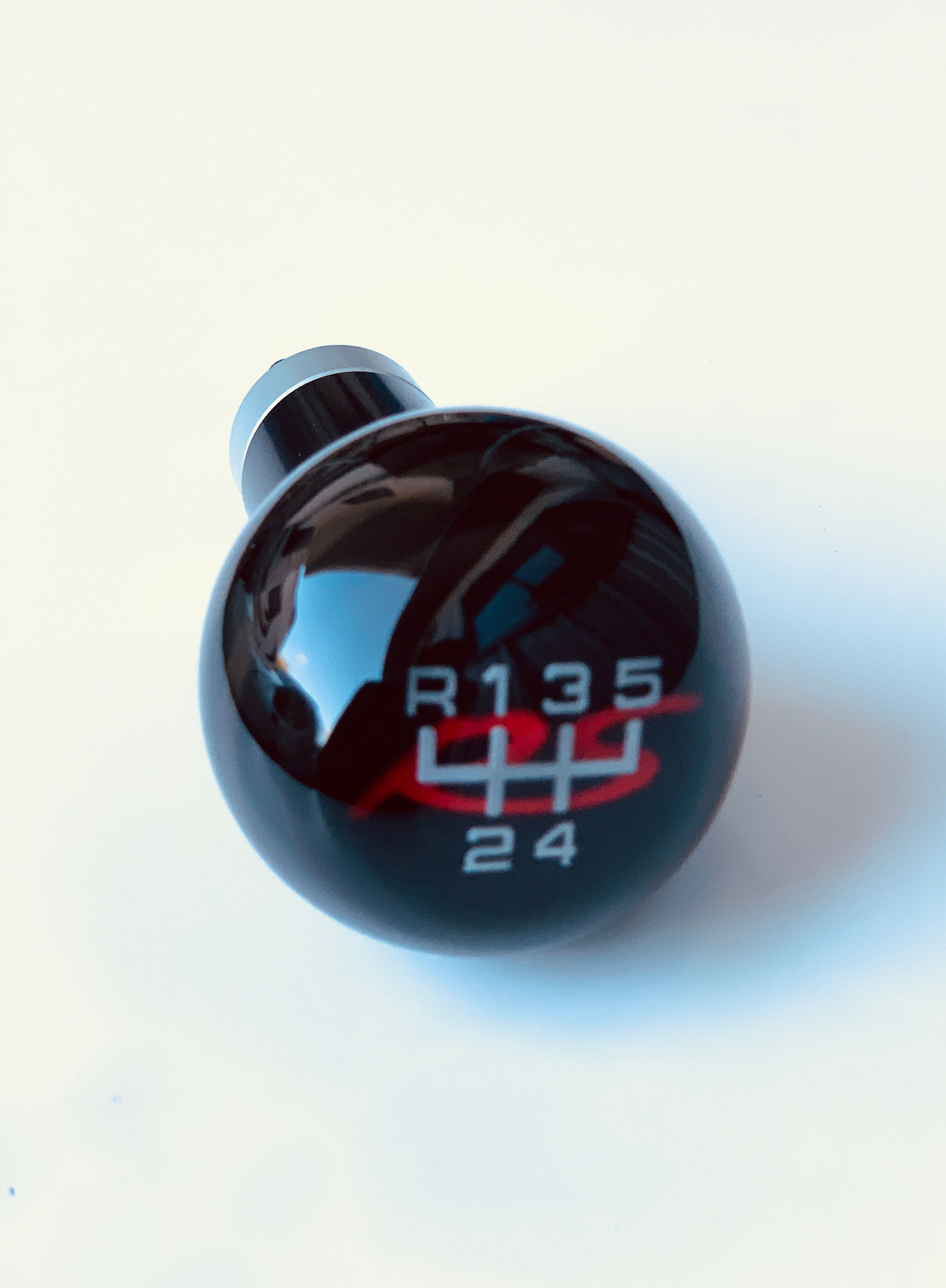 J01X SPW G50 5-Speed Porsche Shift Knob RS