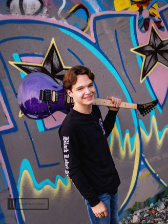 Unforgettable Graduation Portraits: Celebrating the Journey of a Senior