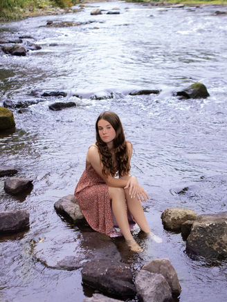 Senior Spotlight: Captivating Portraits to Showcase Personal Achievements