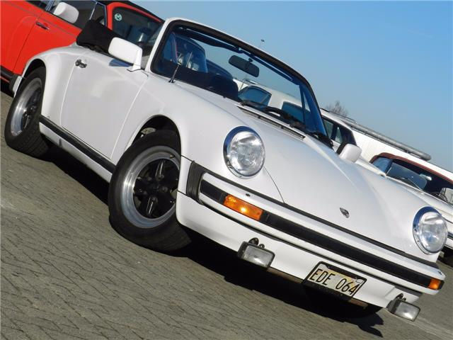 Miniaturbild: Porsche 911 SC Cabrio