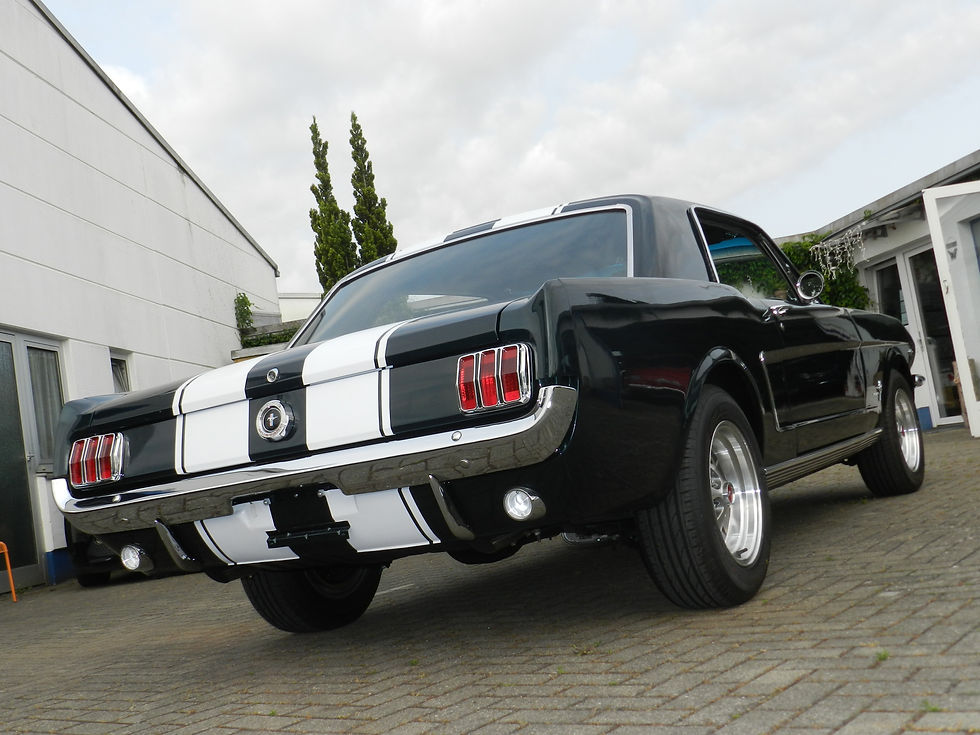Miniaturbild: Ford Mustang V8 Hardtop Coupé 302 CUI