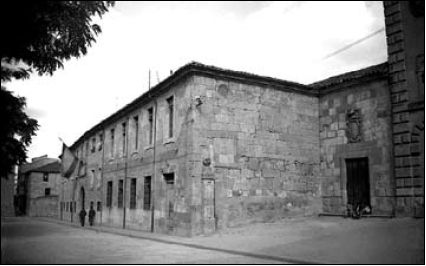 Colón