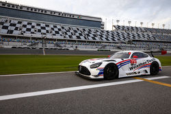 Mercedes on pit road.