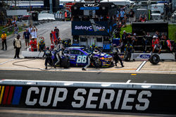 Refueling #88 car at AutoTrader EchoPark Automotive 400