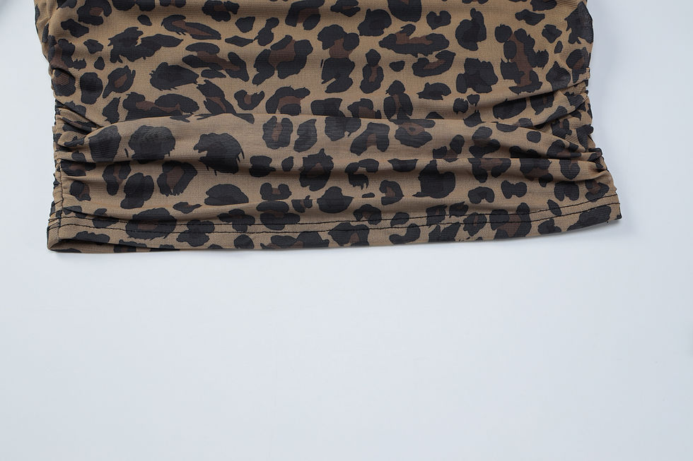 Thumbnail: Hugcitar Fashion Leopard Print Square Collar Long Sleeve  Sexy Slim Crop T-Shirt