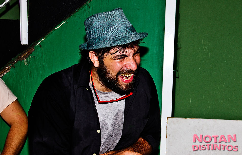 Fiesta "No Tan Distintos" 