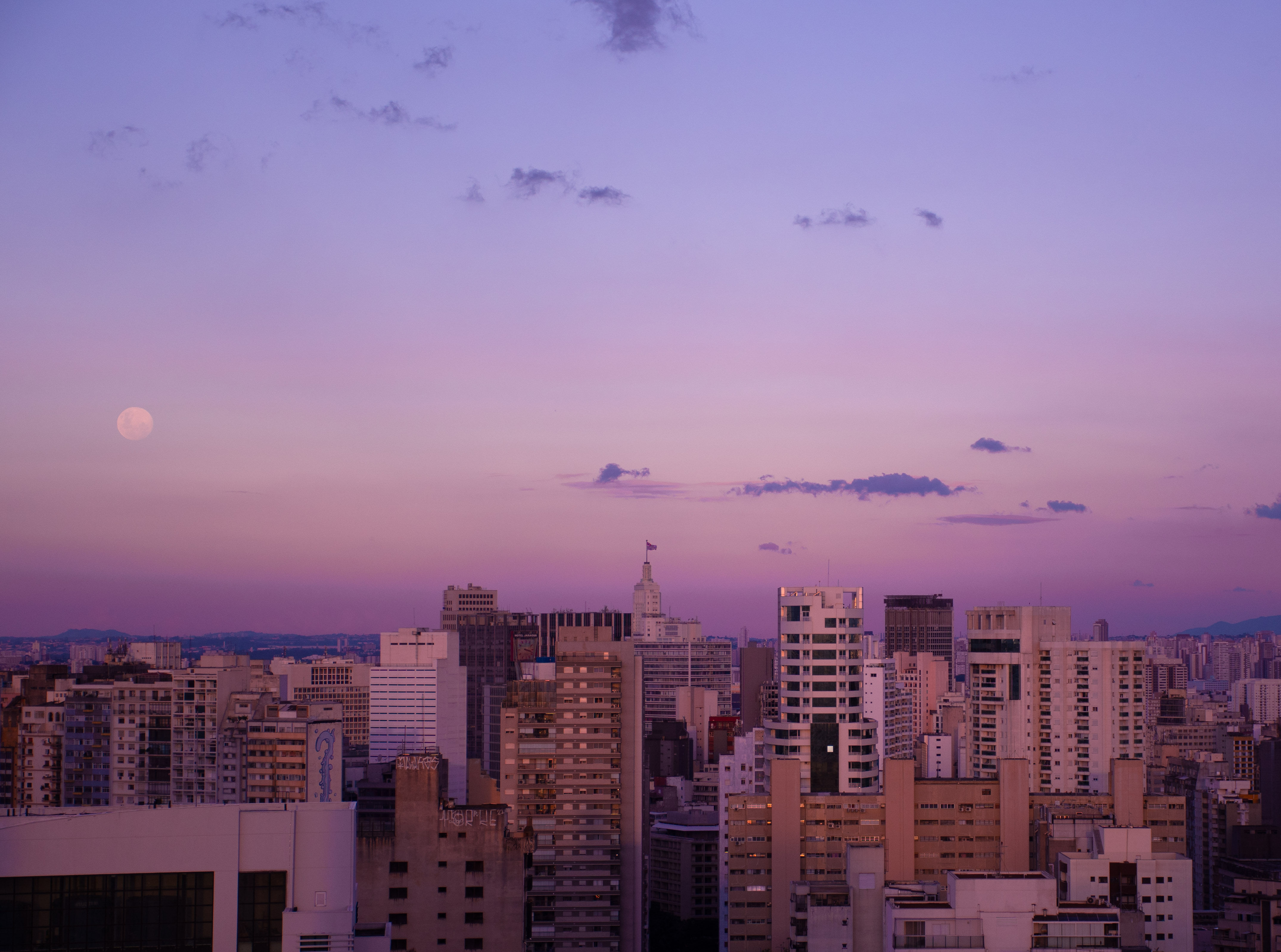 Vermelho Urbano — Edição Limitada