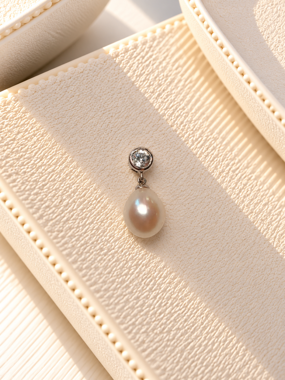 pendentif-perle-eau-douce-argent-shamani-paris.jpg