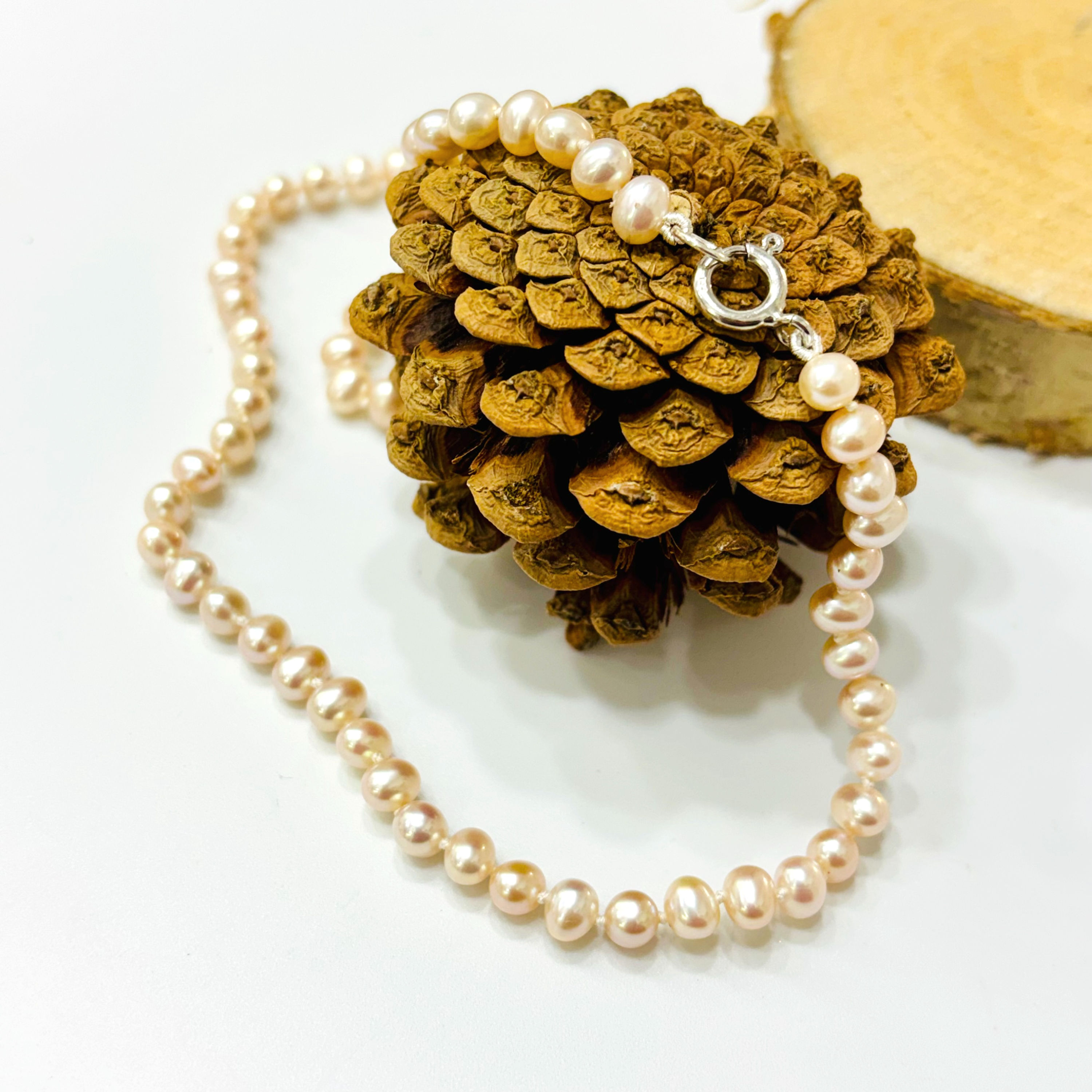 collier perles saumon rosées shamani paris creaperles