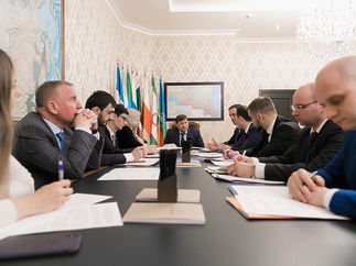 ЕССЕНТУКИ /МИНКАВКАЗА/ЭЛЬБРУС
ЗЕМЕЛЬНЫЙ ВОПРОС НА КУРОРТЕ - ОН ВАЖНЫЙ...