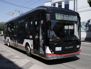 КРАСНОДАР.ВЫПУСТИЛ НА УЛИЦЫ СВОИ ТРОЛЛЕЙБУСЫ.