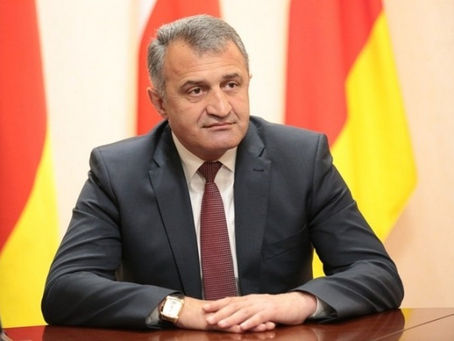 г.ВЛАДИКАВКАЗ Респ.Юж.ОСЕТИЯ & ТЕМА ДНЯ == ЮЖНАЯ ОСЕТИЯ ПРОДАЛА "ГАЗПРОМУ" ГАЗ...