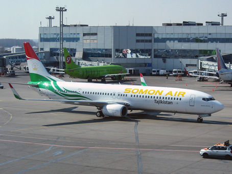 Душанбе.Таджикистан.В самолет  Somon AiR требует ПРЦ-тест.