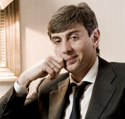 КРАСНОДАР .ОСНОВАТЕЛЬ "МАГНИТА" ЗАРАБОТАЛ 100 МЛН ДОЛЛАРОВ. ОБЕДНЕЛ.