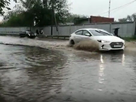 РОСТОВА.ПОД ЛИВНЕМ СУТКИ.