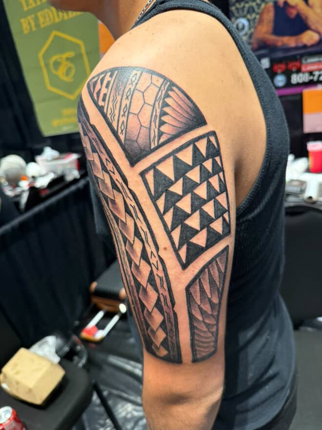 88a2d3_2469a9d4ffa04238aeb63fafd0f07287~mv2 (1)