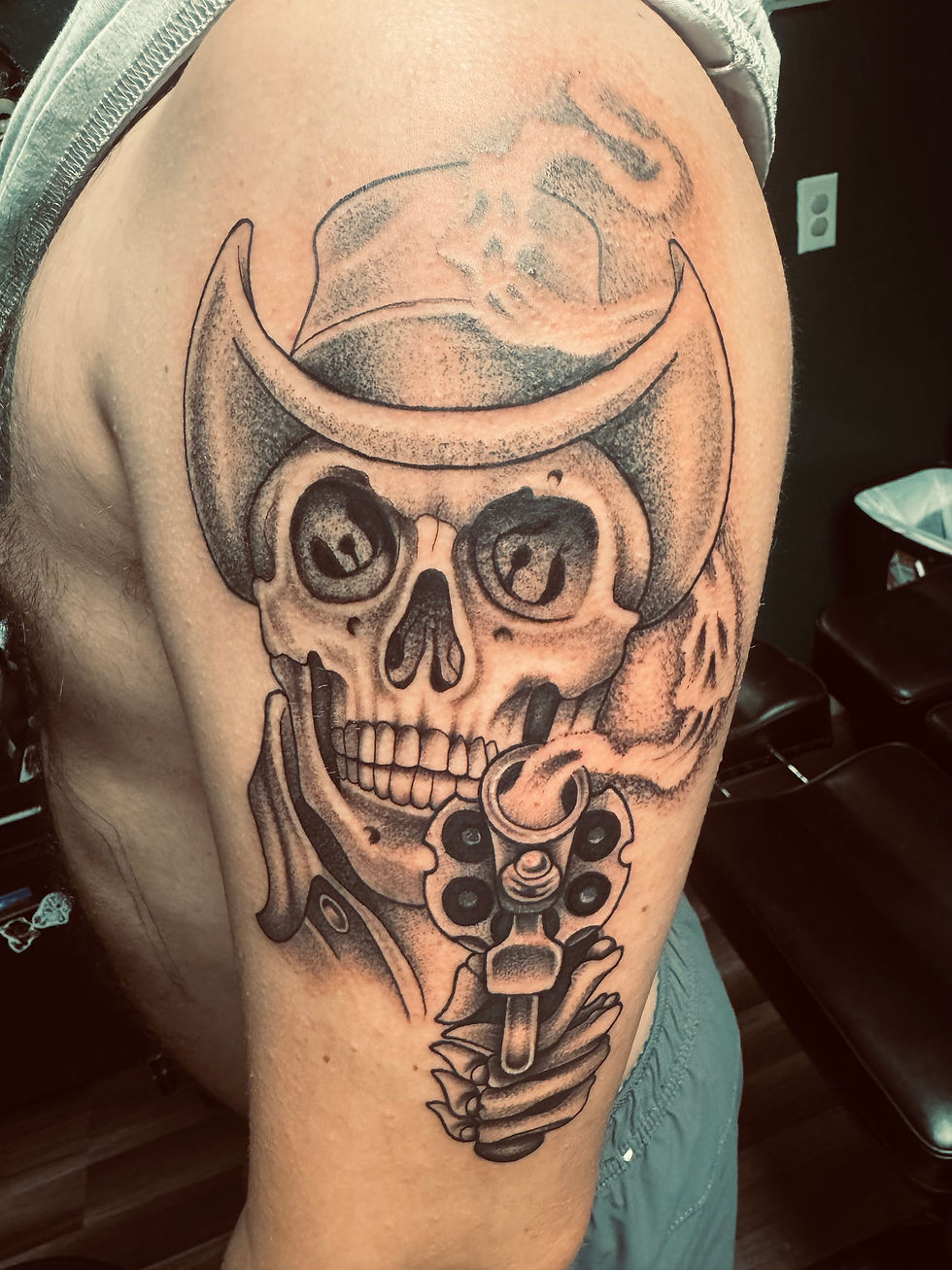 904485_7c398e6a65d8495c9c4d6243d0196735~mv2 (1)