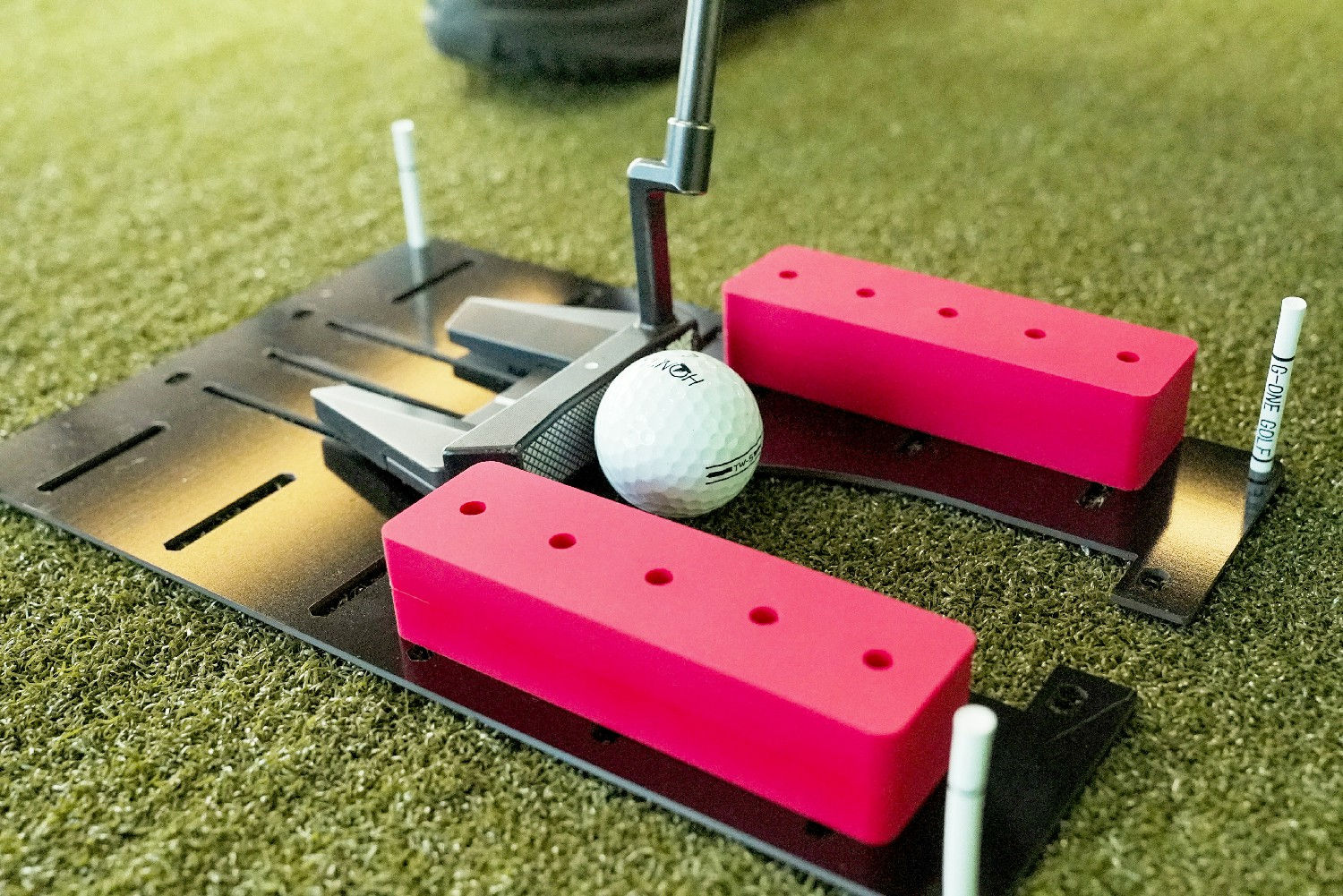 Golf Putting Speed Trap with Rectangular Obstacles 15
