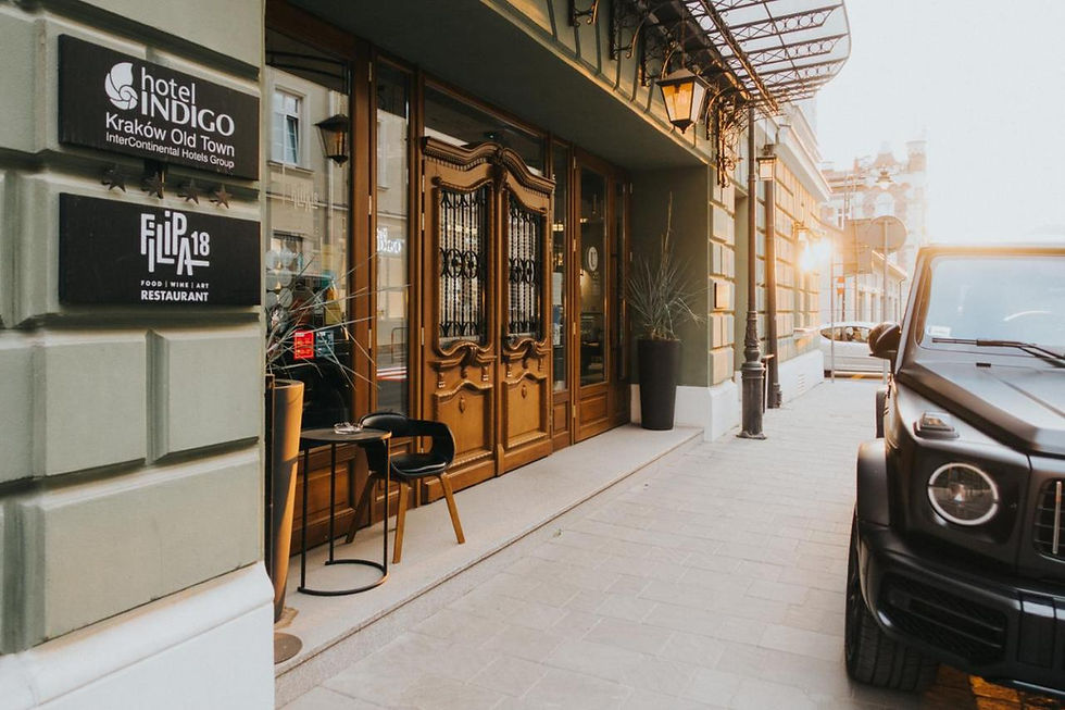 Wejście do hotelu Indigo Kraków Old Town