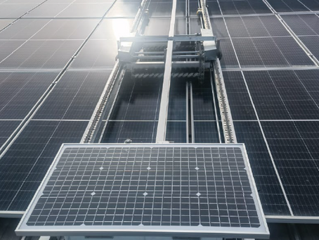 Solar Panel Cleaning Made Easy: Expert Tips