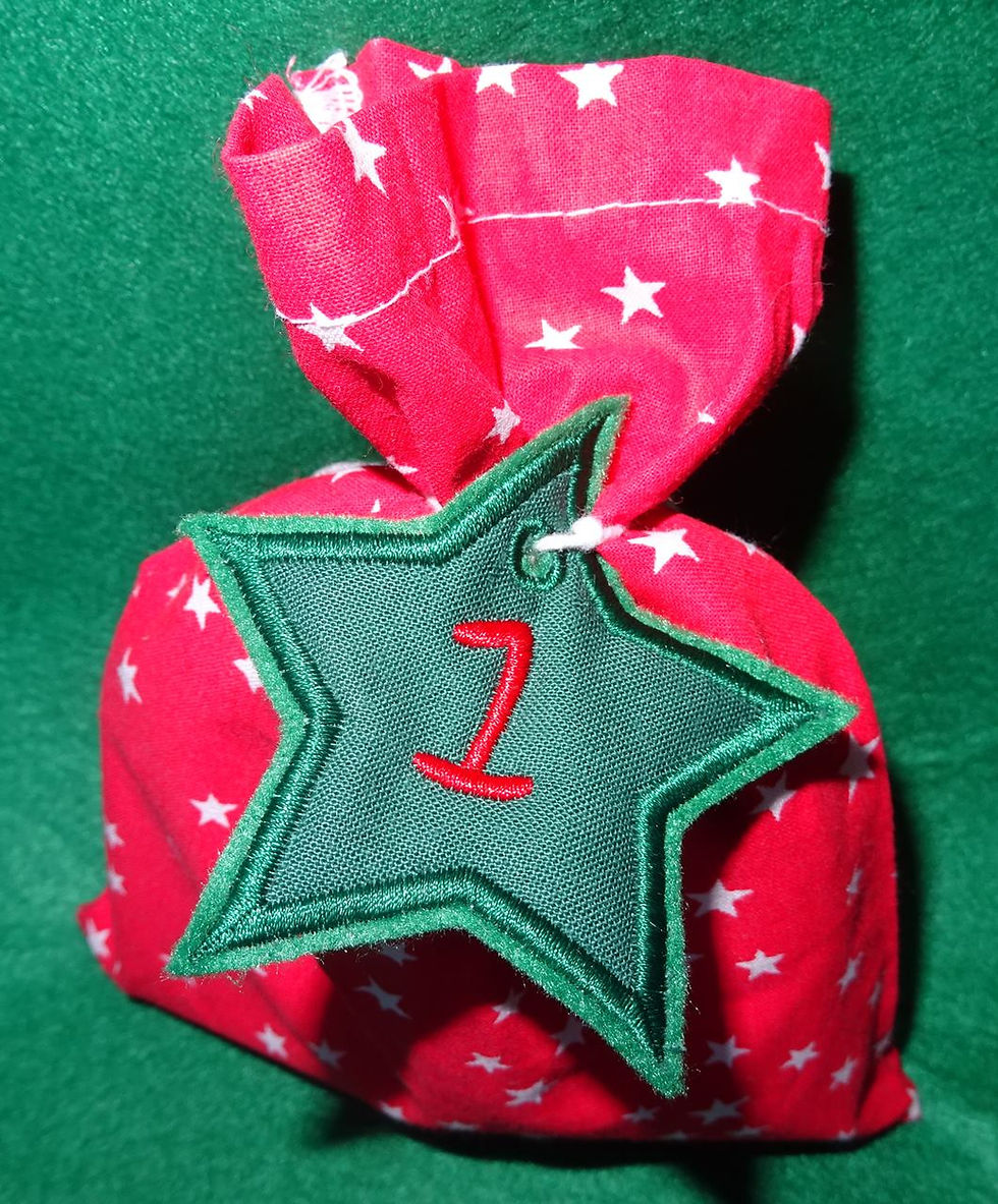 Miniaturbild: Adventskalender Sterne mit Öse Stickdatei Weihnachten