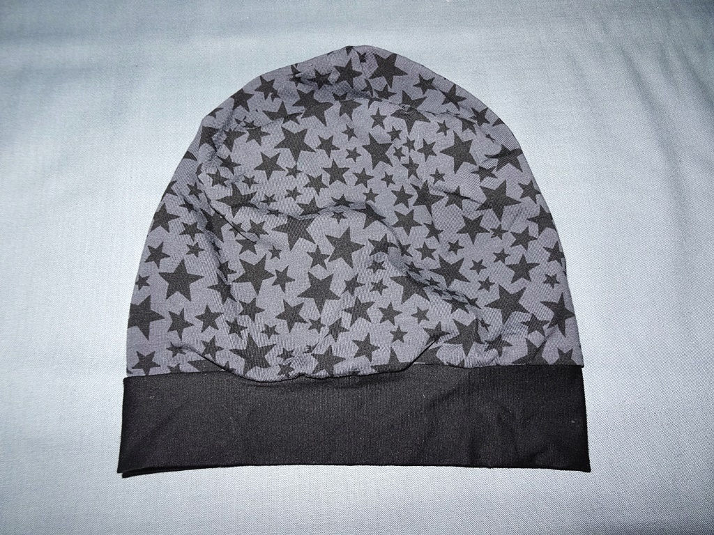 Beanie Sterne grau schwarz Mütze Handmade genäht Jersey