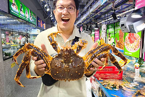 client with crab.jpg