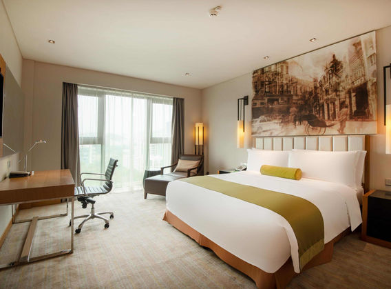 holiday-inn-guangzhou-room.jpeg