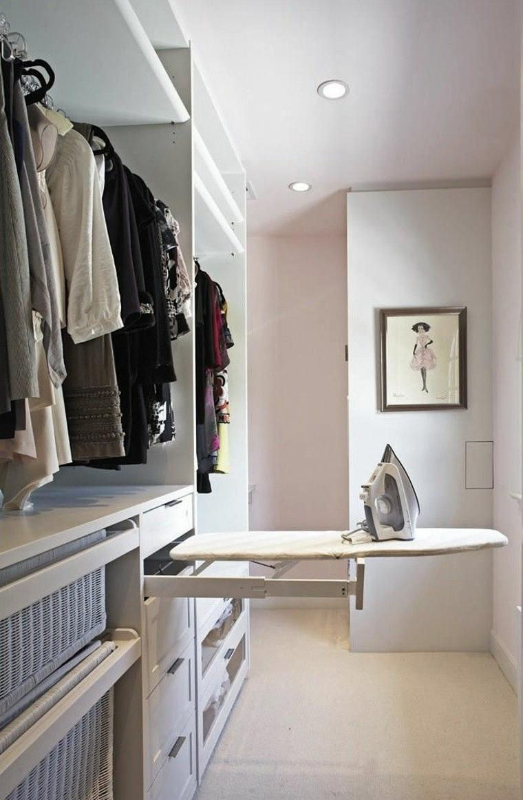 Interior designer / walk-in closet