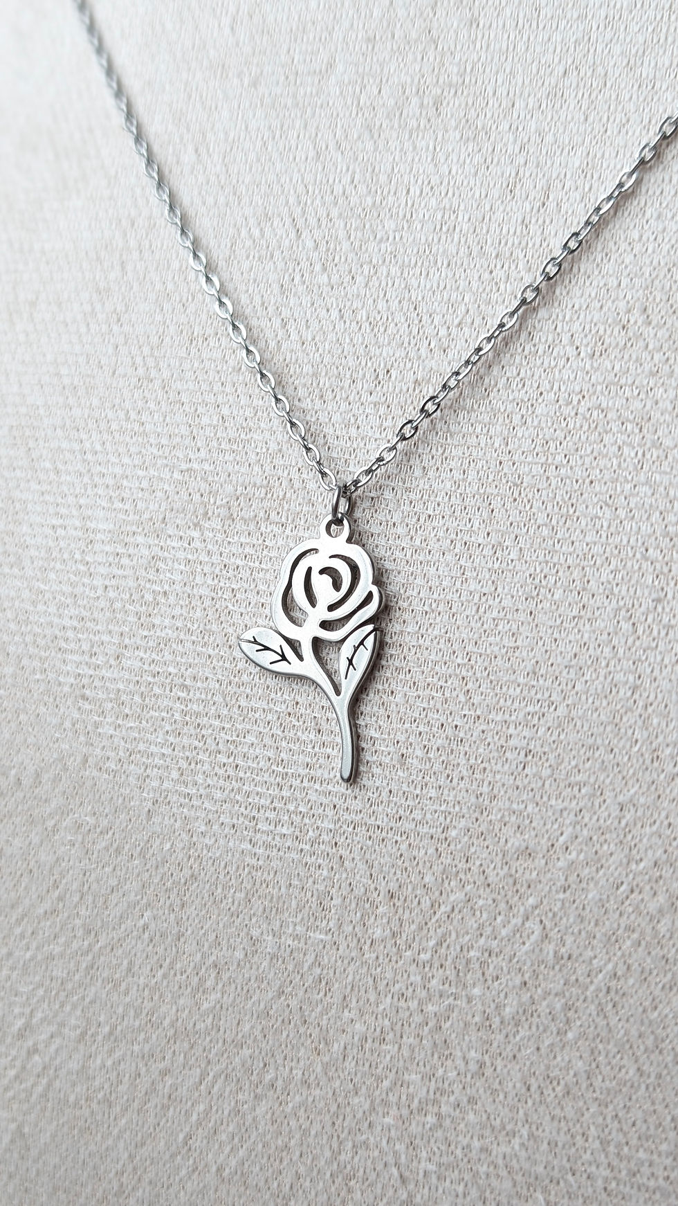Miniature : Collier "Rose éternelle"
