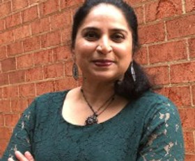 Aarthi Prakash Headshot.jpg