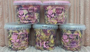 Dried rose petals in a one-liter bucket for confetti