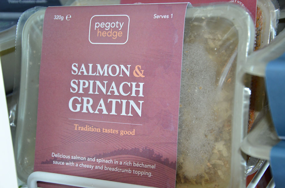 Pegoty Hedge - Organic Salmon & Spinach Gratin 320g (£/each)