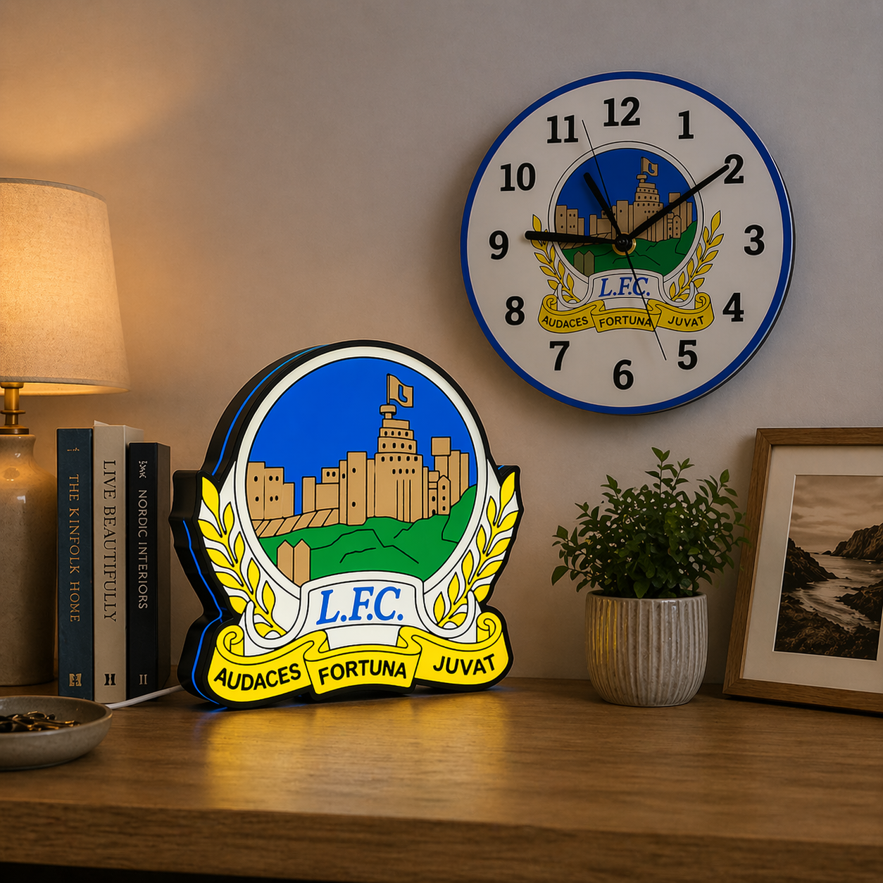 Linfield FC Lightbox & Clock Bundle