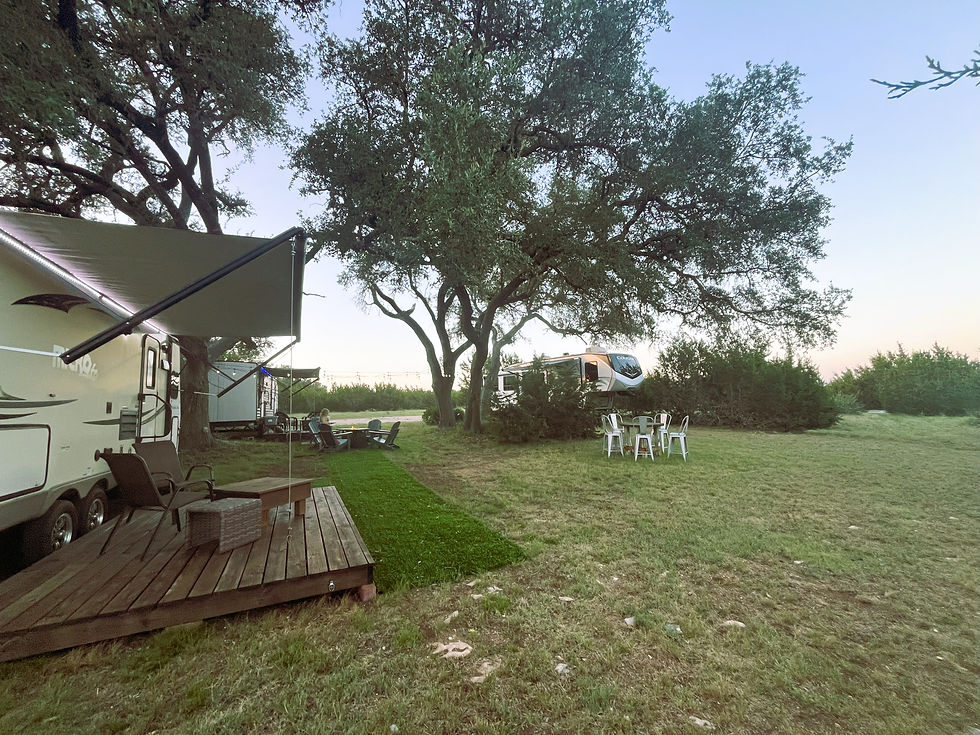 Dine Al Fresco near your Glamper