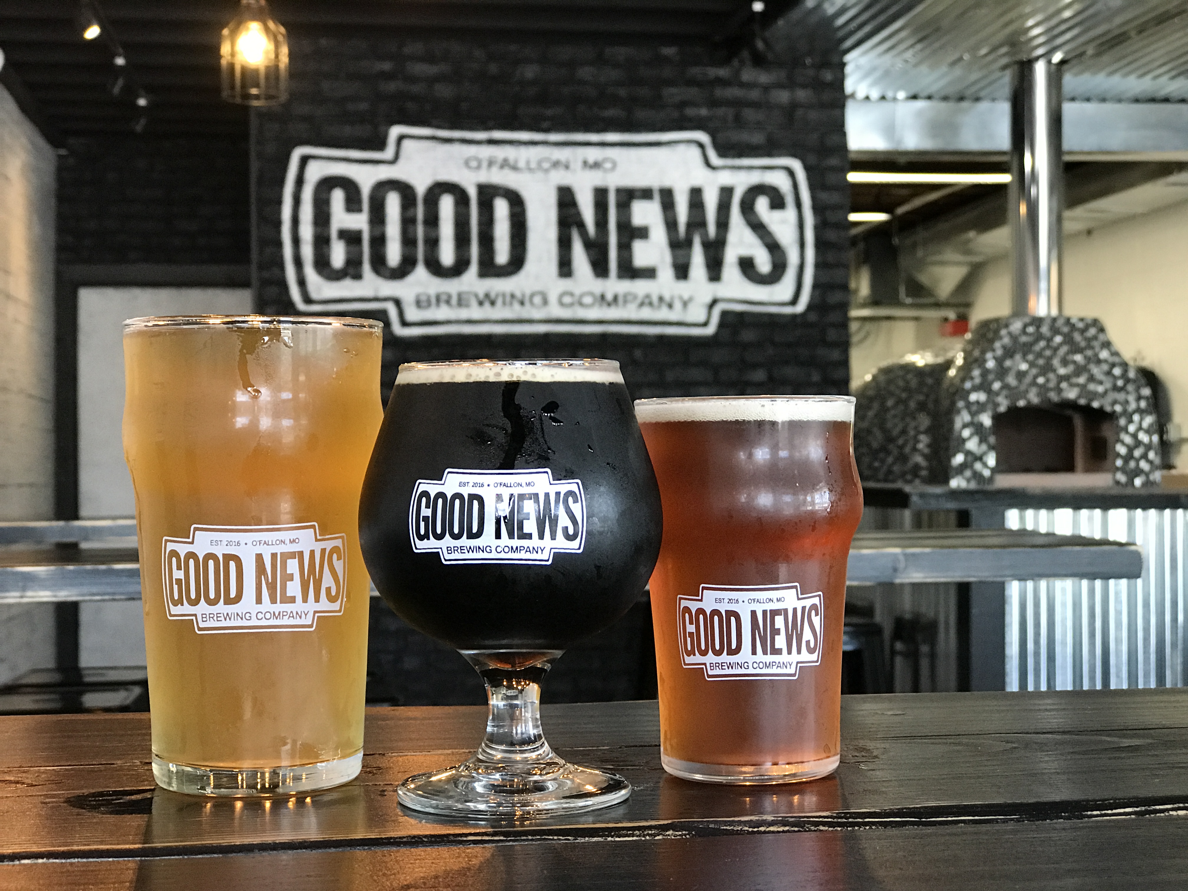 Good News Brewing O'Fallon, MO Microbrewery Wood Fired Pizza
