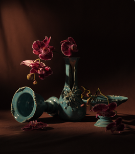 Untamed growth - Vessels for untamed blooming.