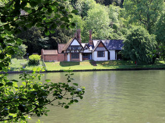 BW-0035 - Spring Cottage at Cliveden. Famously rented by Steven Ward.jpg