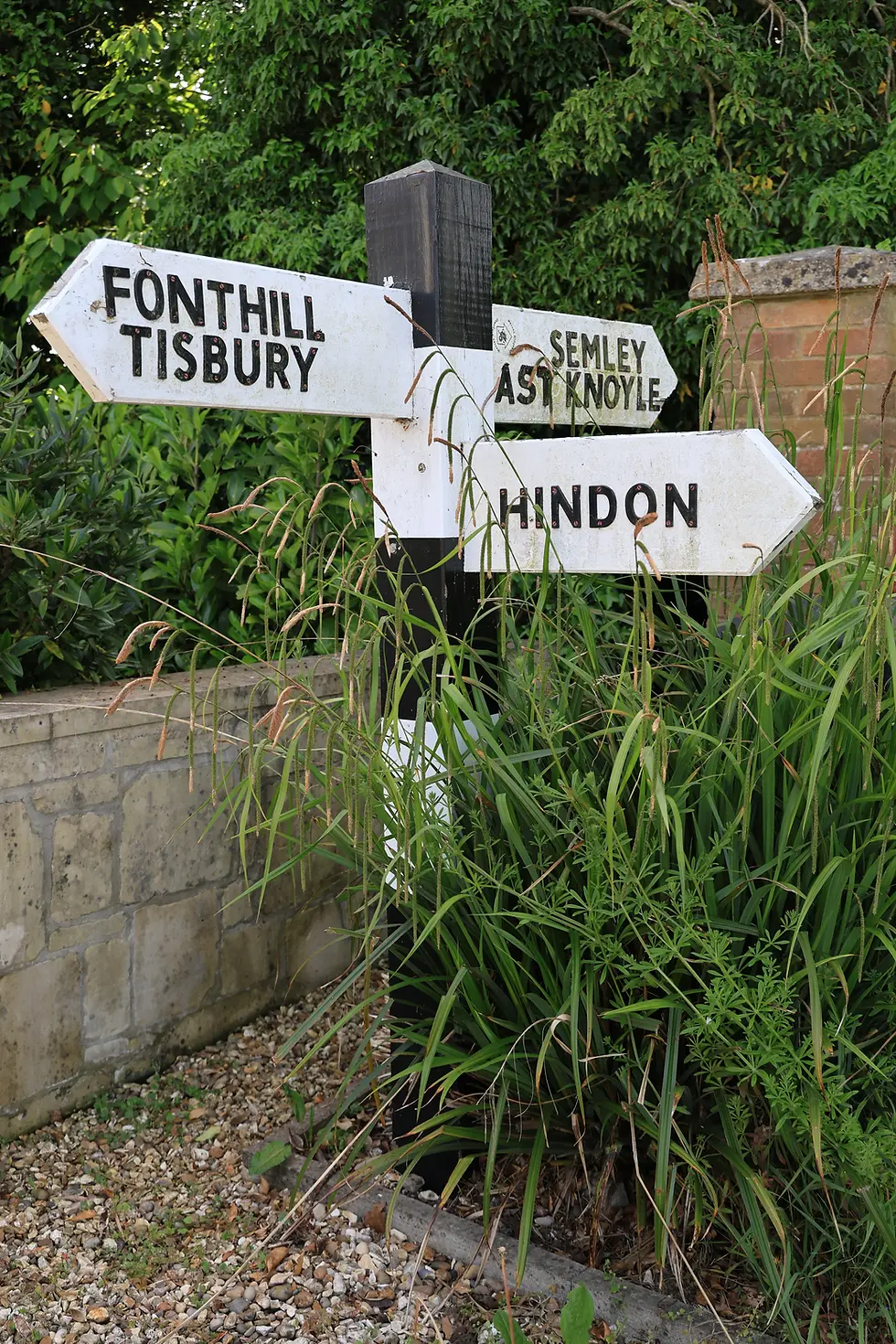 Nice fingerpost!