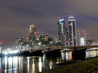 TN-109 - View upstream to Vauxhall Bridge.jpg