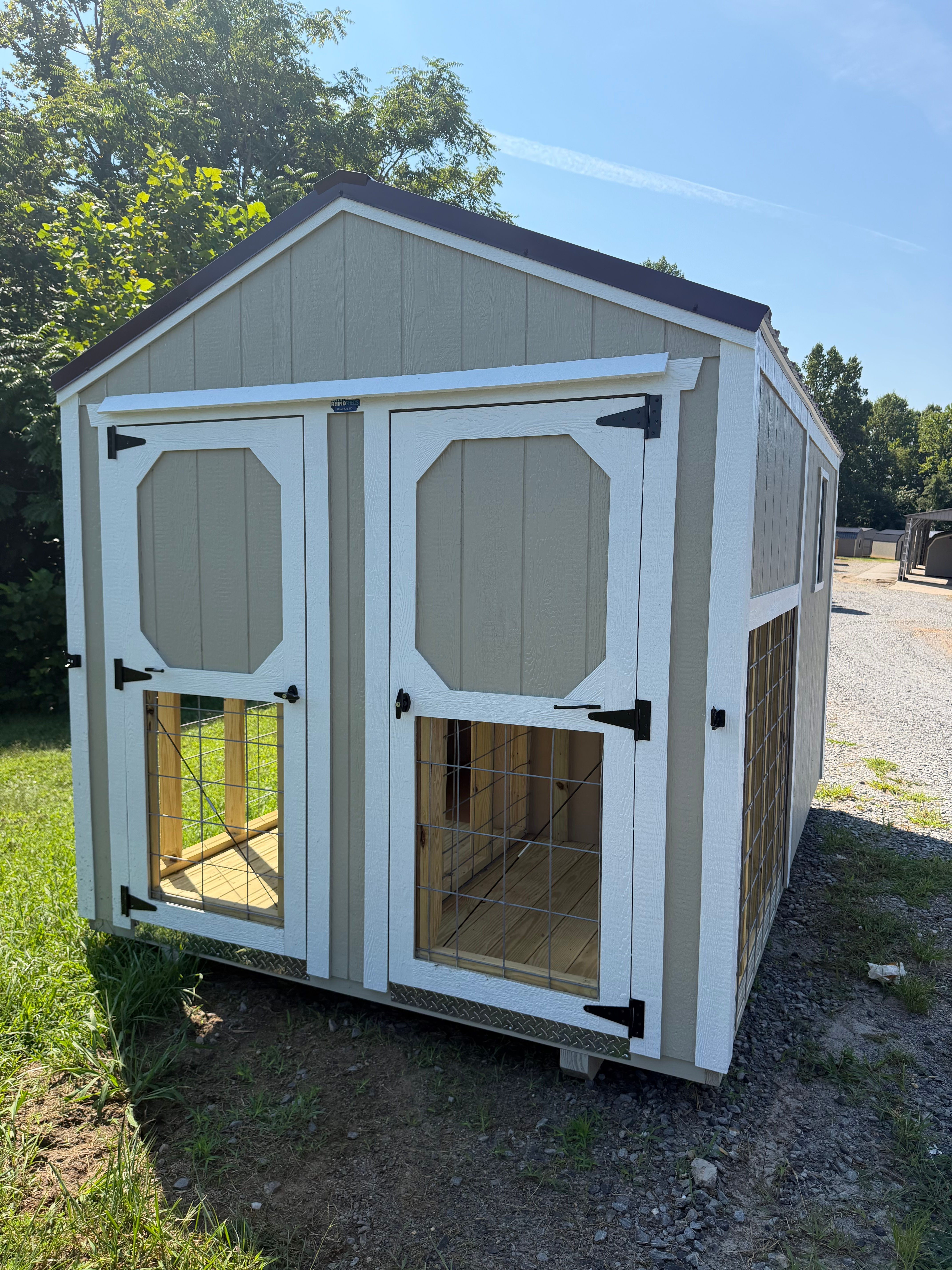 8'x12' A Frame Dog Kennel, Burgundy Roof, Driftwood Siding, White Trim