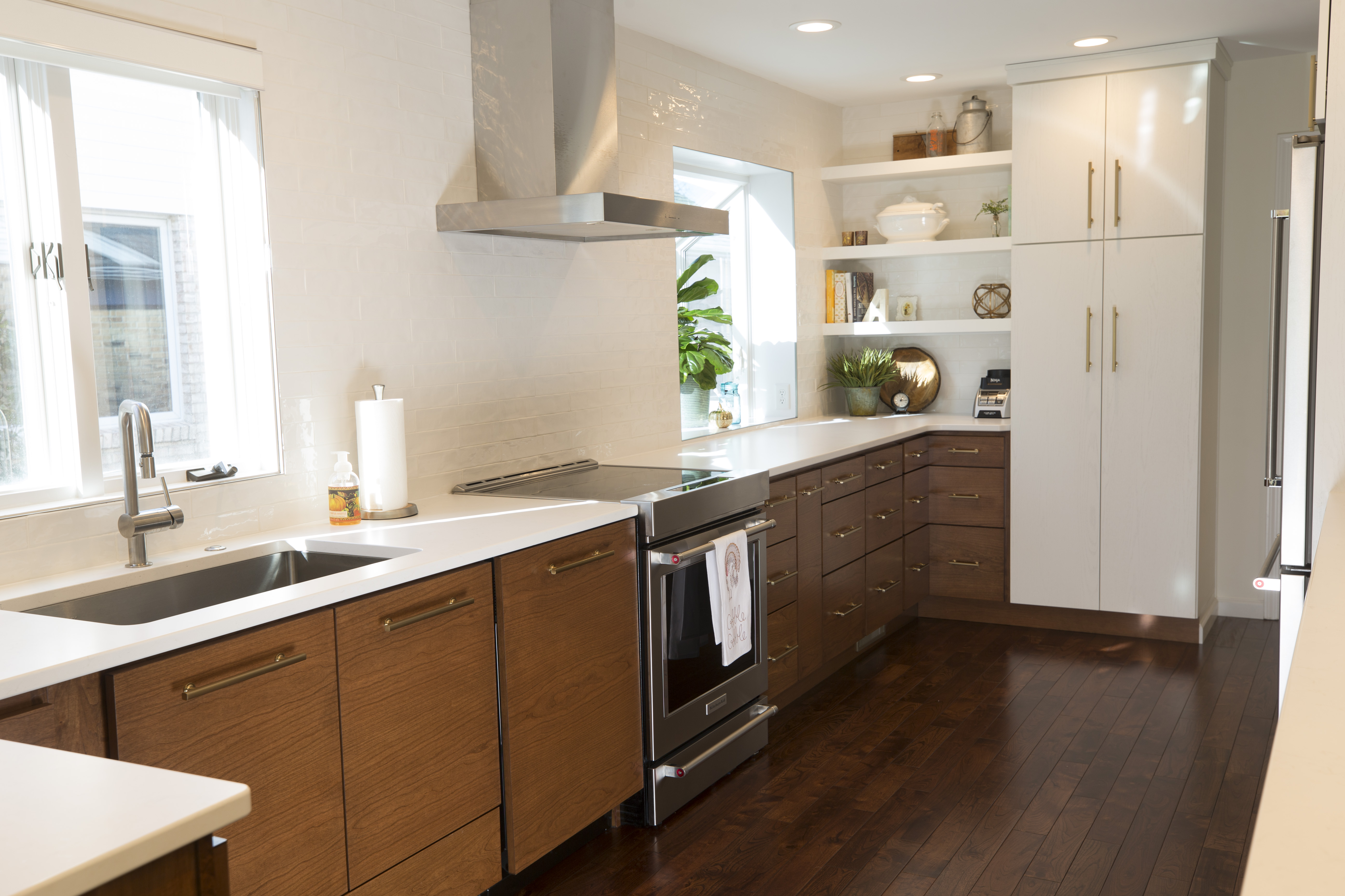 Contemporary Kitchen