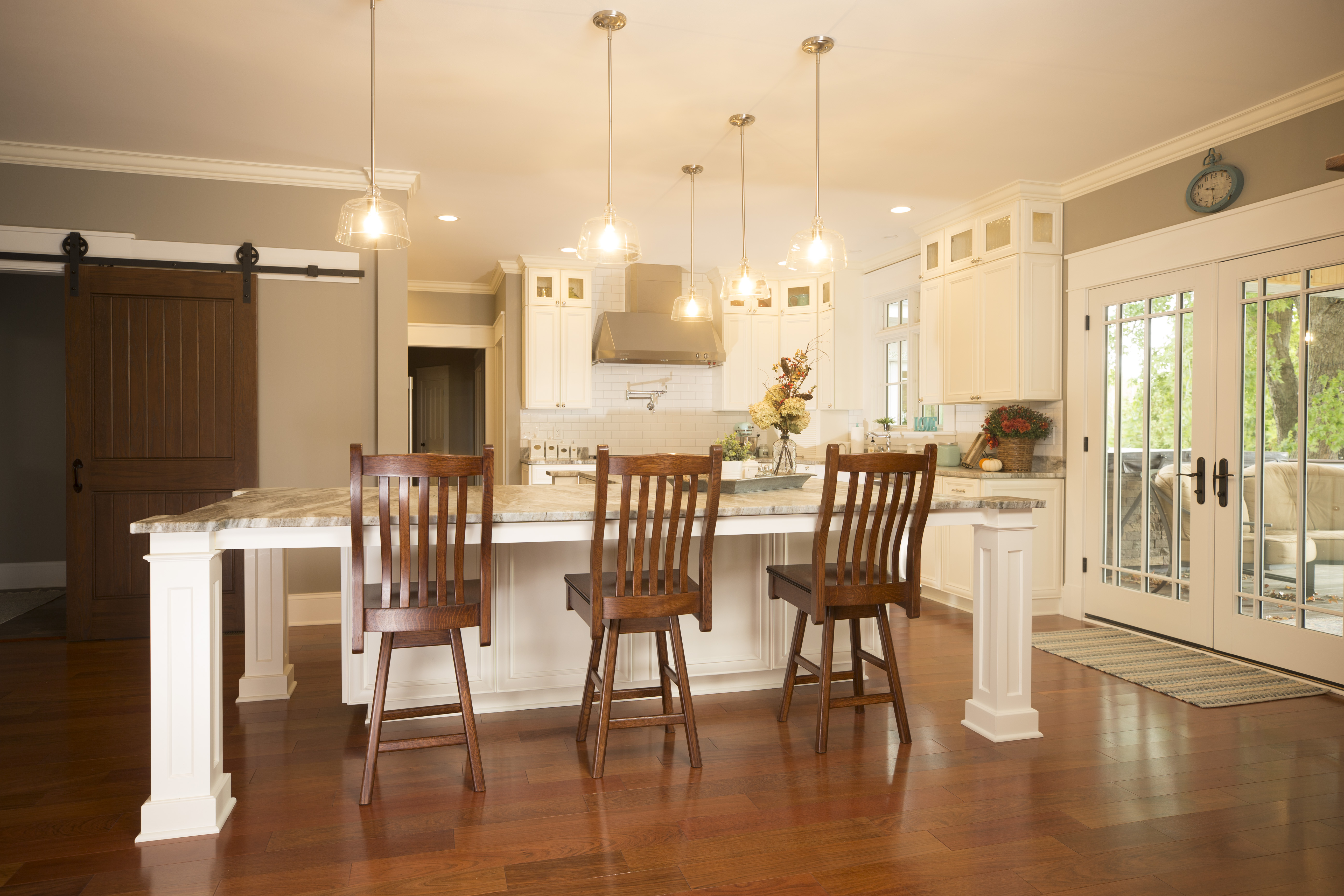 Large eat in Kitchen