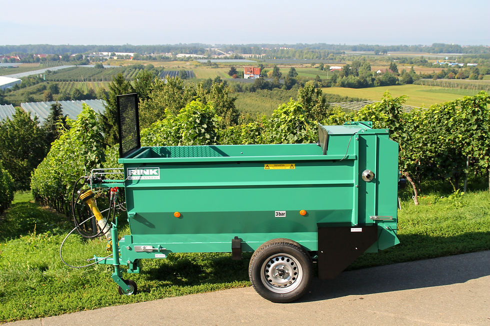 COMPOST SPREADER