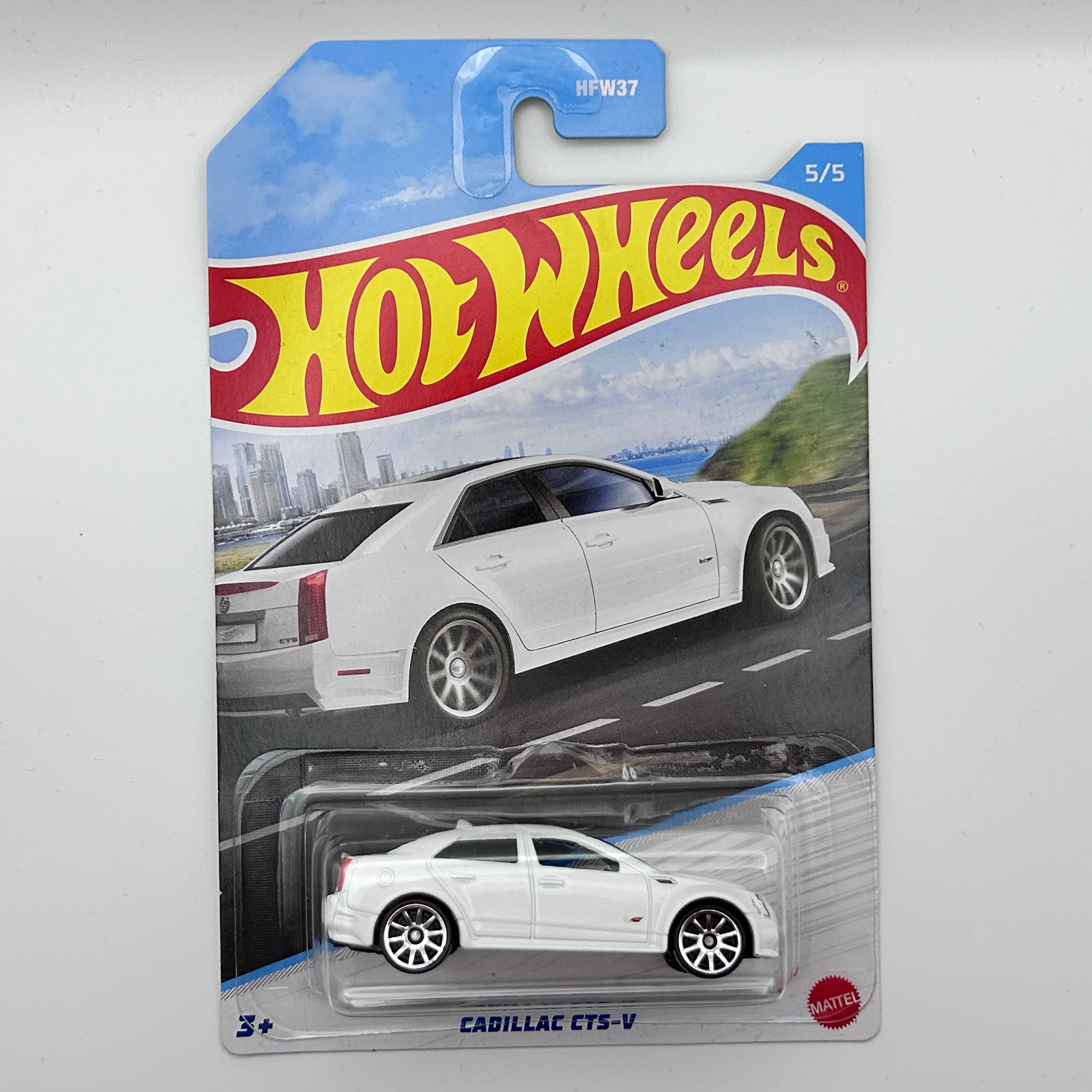 Hot Wheels Cadillac CTS-V 1:64 Diecast car