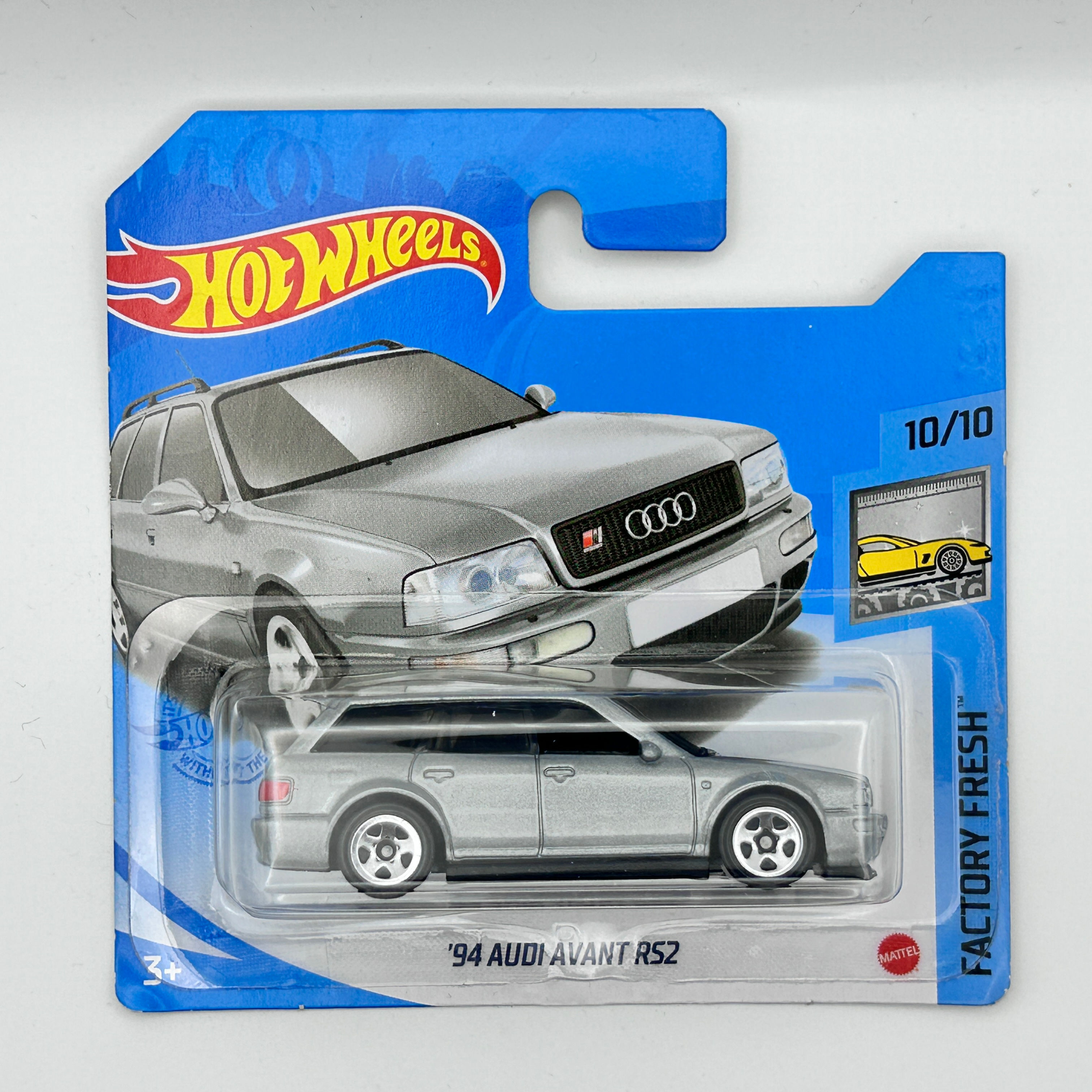 Hot Wheels 94 Audi Avant RS2 1:64 Diecast car